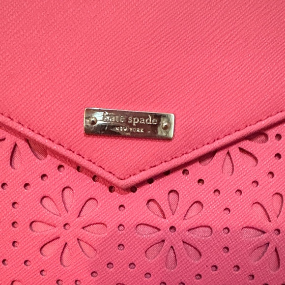 EUC Kate Spade Coral Floral Crossbody Bag - Picture 3 of 10